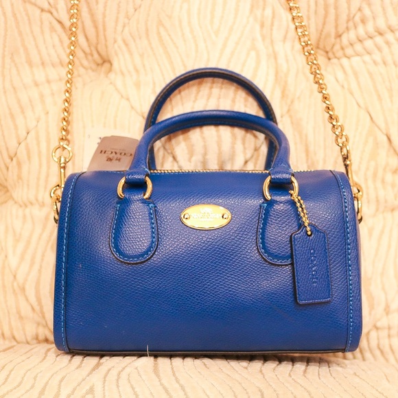 SOLD-Coach Crossbody Bag - Picture 4 of 7